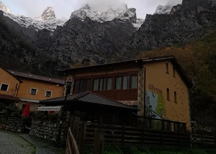 Hostal De El Diablo De La Peña Caín